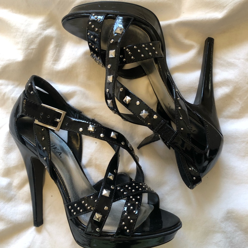Black heels